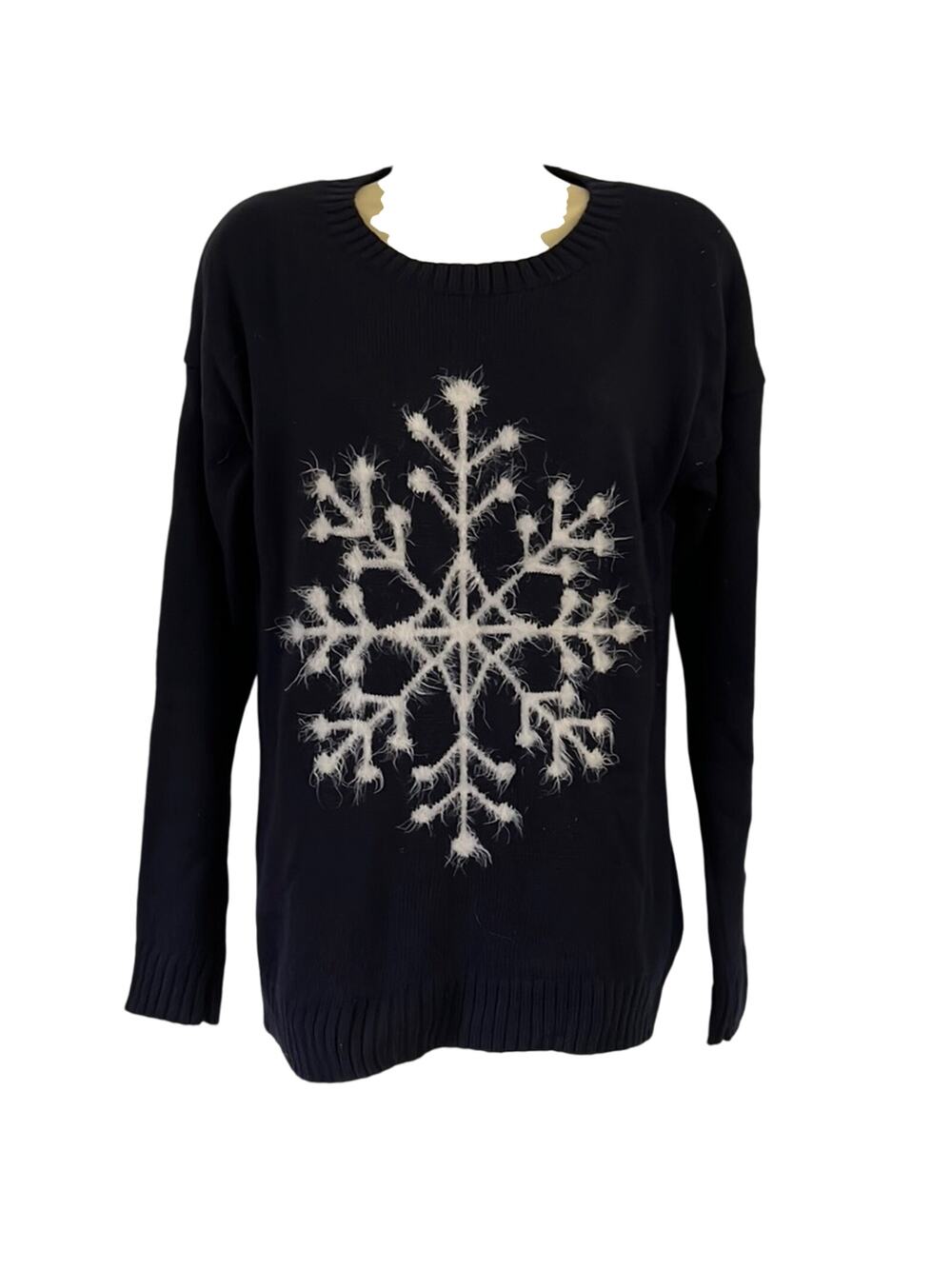 Navy Blue and White Fuzzy Snowflake Sweater Woman Size Medium Slouchy